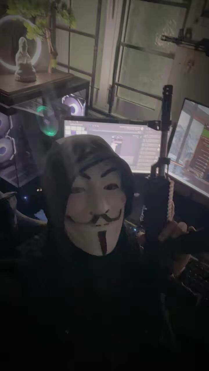 Anonymous Presence in a Tech-Fueled Room